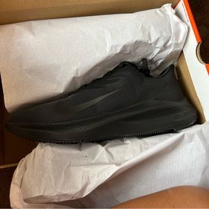 Mens Nike Zoom Winflo 7